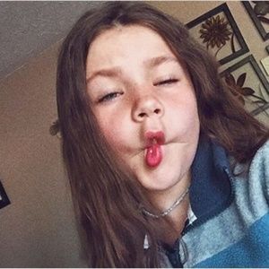 Meet your Posher, Mallory